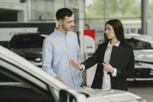 selling car insurance